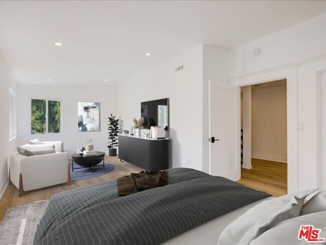 Building Photo - 400 N Avenue 66