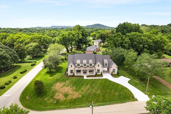 Building Photo - 8115 Devens Dr