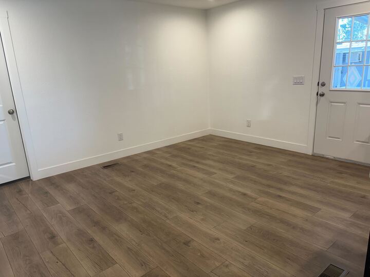 Building Photo - 2060 N Center St