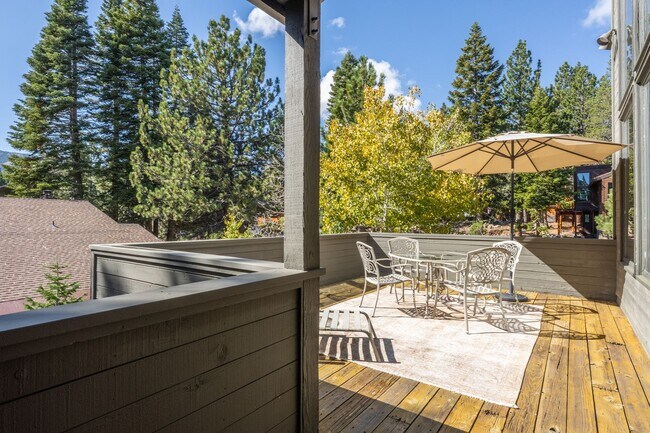 Building Photo - 283 Monterey Pine Rd