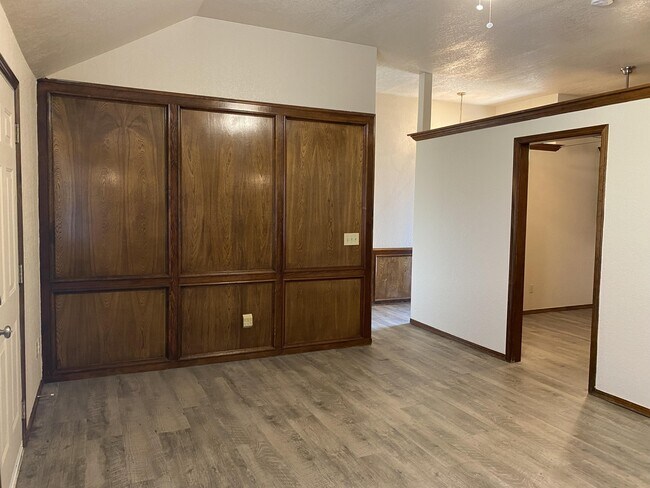 Building Photo - 1121 SW 100th Terrace