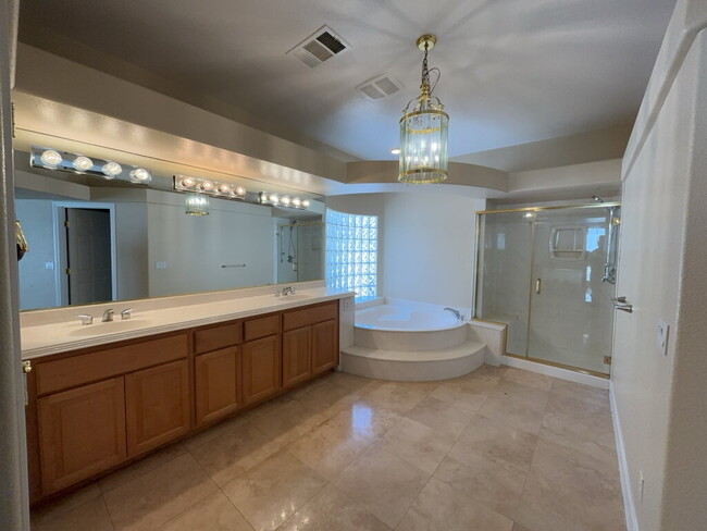 Building Photo - 11155 Grants Landing Ct