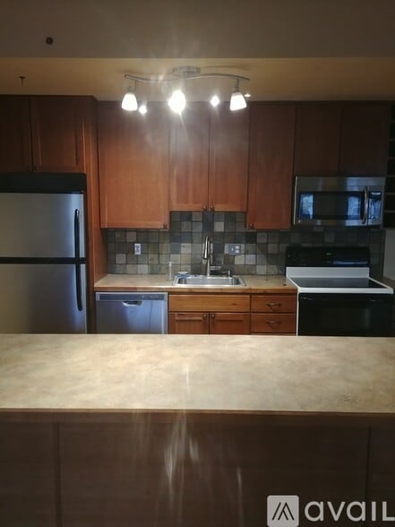 Building Photo - 27 Balsam Ct