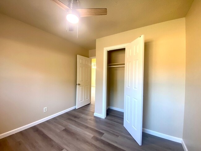 Building Photo - $1,895 Peach & Mckinley, 3 Bedroom - E. Ho...