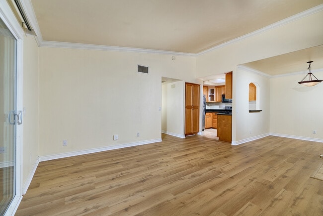 Building Photo - 5022 Los Morros Way