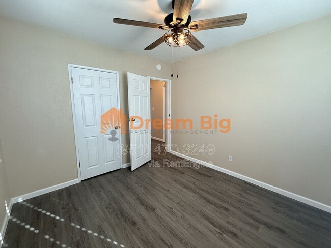 Building Photo - 1365 Stillman Ave