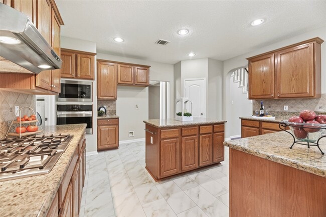 Building Photo - 17406 Lonesome Dove Trail