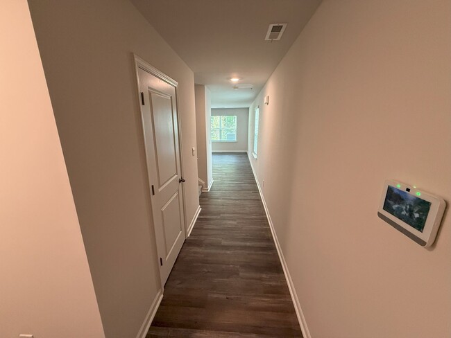 Building Photo - Brand New 4BR home in Great location!