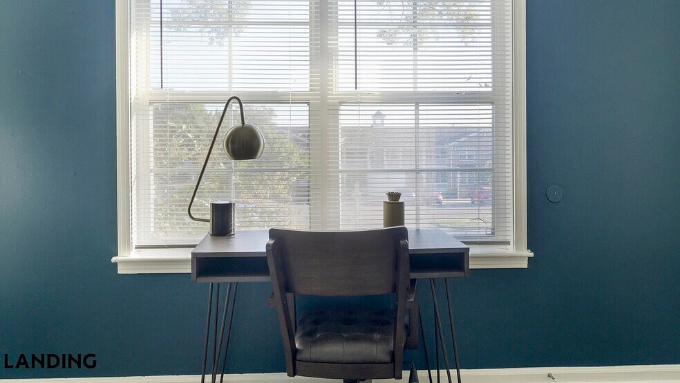 Building Photo - 231 New Shackle Island Rd