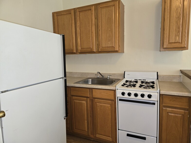 Kitchen - 308 Solano St