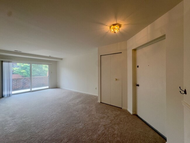Building Photo - Charming 2 Bedroom/2 Bathroom Apartment in Perry Hall, MD!