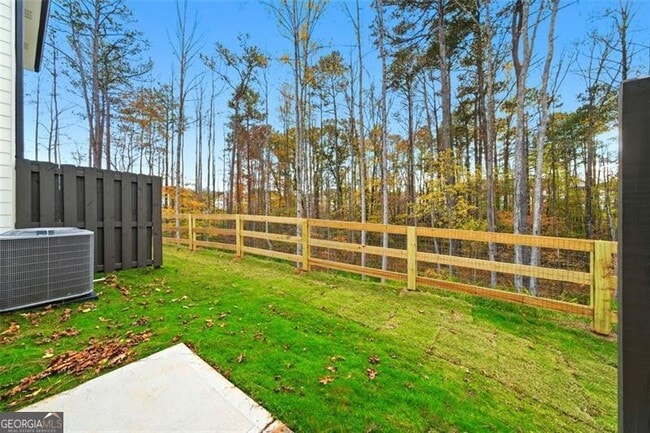 Building Photo - 5961 Skylar Dr