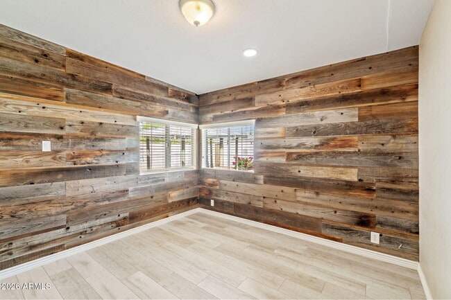 Building Photo - 3007 N 84th Pl