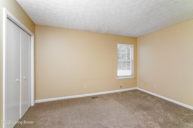 Building Photo - 4005 Chenwood Ln