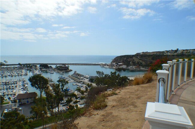 Building Photo - Condo in Niguel Terrace short walk to beach access