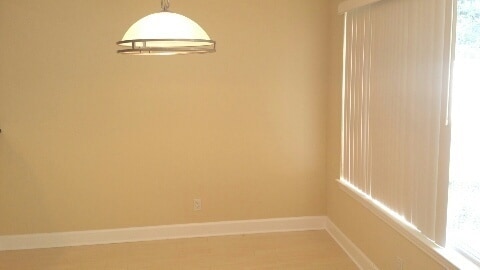 Building Photo - La Jolla 2bed 2bath, hardwood floors, patio, upgraded