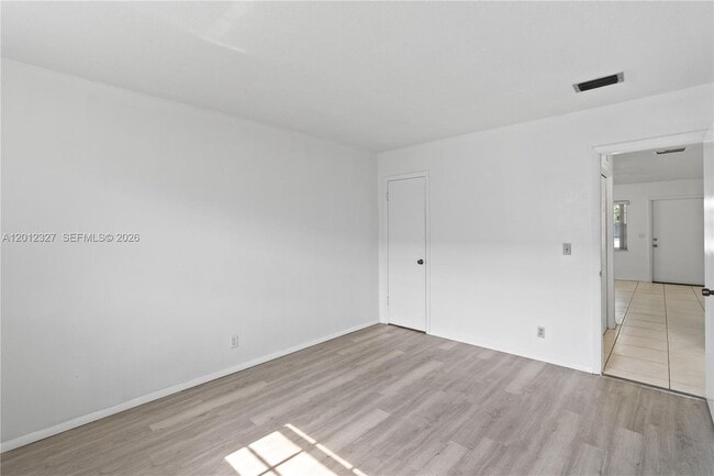Building Photo - 2325 NW 52nd Ct