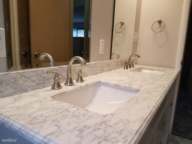 Building Photo - 610 Dunleith Cir