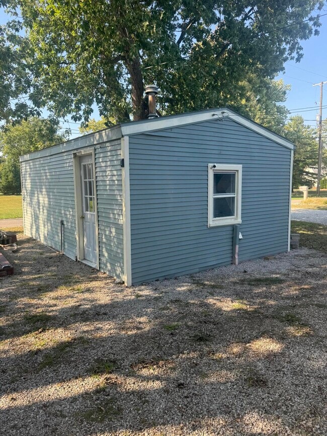 Building Photo - 13512 Venetian Dr