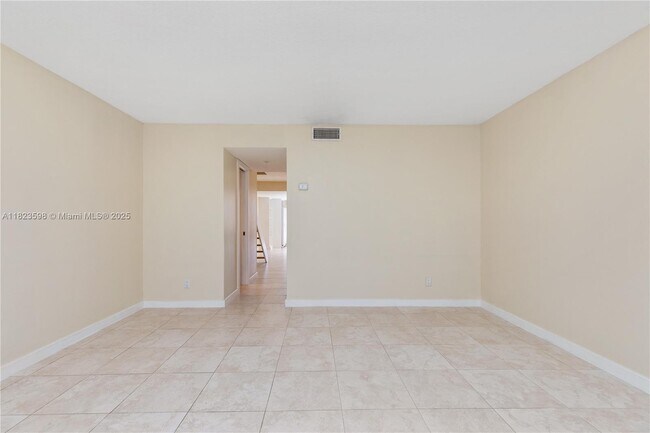 Building Photo - 11466 SW 109th Rd