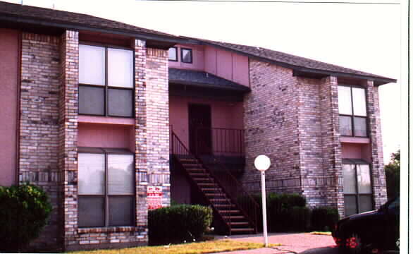 Building Photo - Creekview Village Apartment