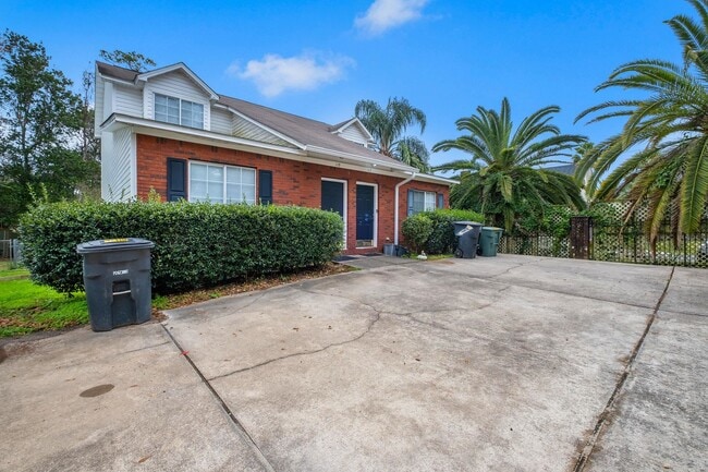 Building Photo - 119 Belmont Rd