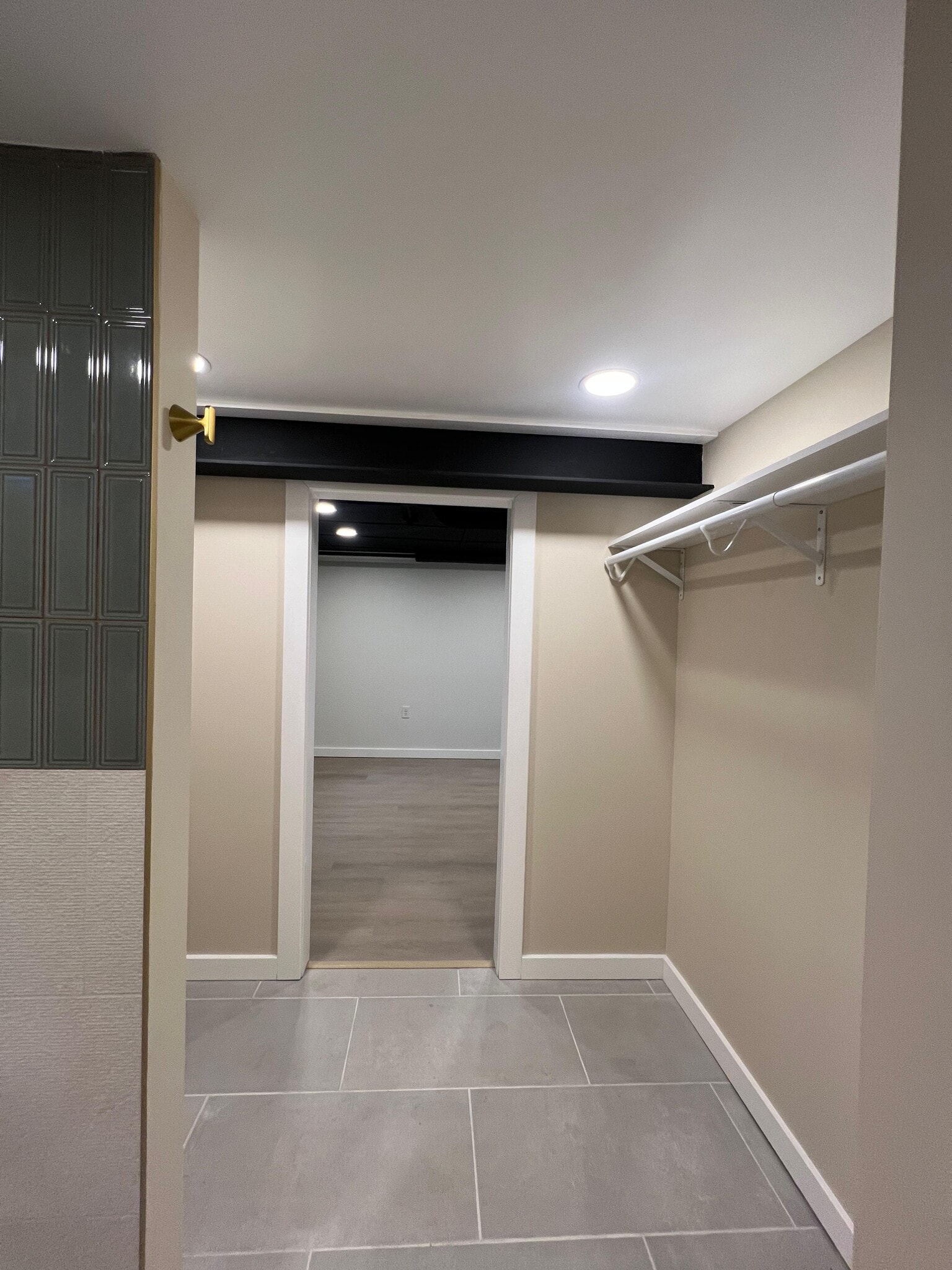 Building Photo - 10535 W Spring Green Rd