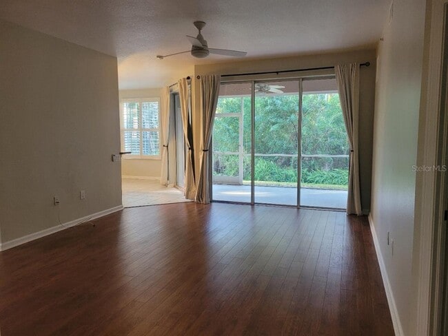 Building Photo - 820 Lantern Way