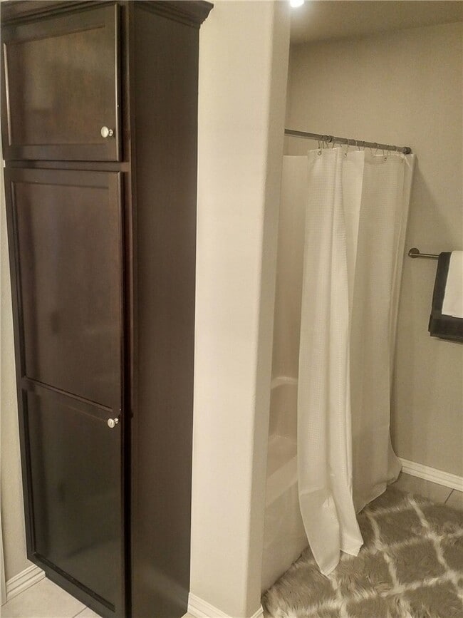 Building Photo - 2727 W Kilimanjaro Way