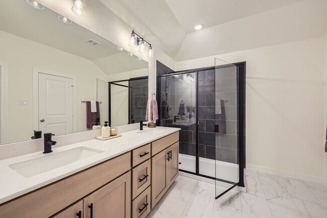 Building Photo - Oakmont Floor Plan