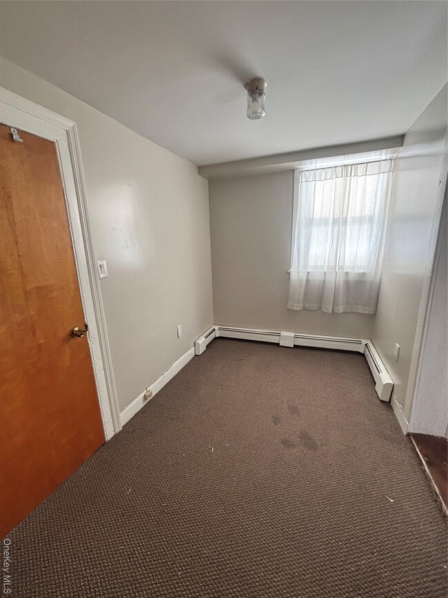 Building Photo - 84 Albany St