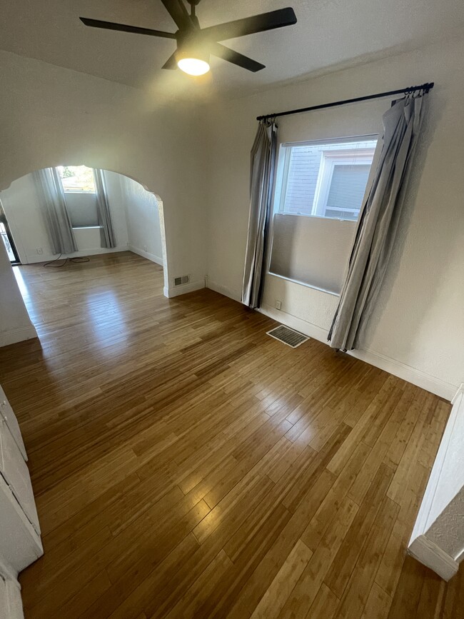 dining room / living room - 1615 Hooker St