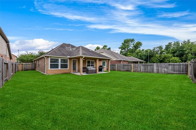 Building Photo - 7030 Villa Mountain Ln
