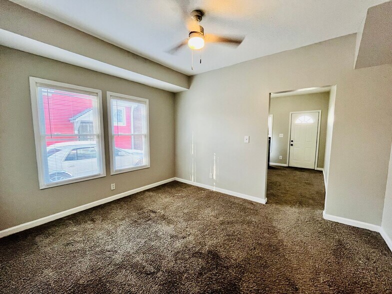 Building Photo - 115 N 46th St