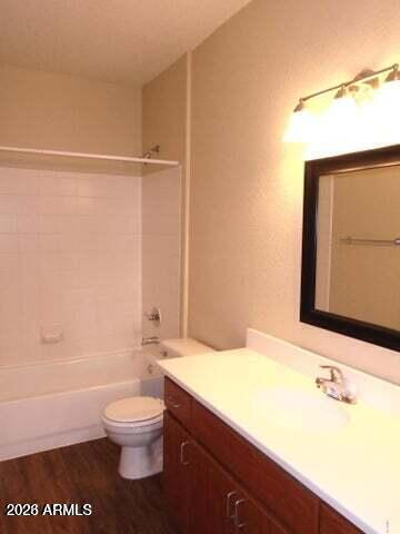 Building Photo - 5302 E Van Buren St