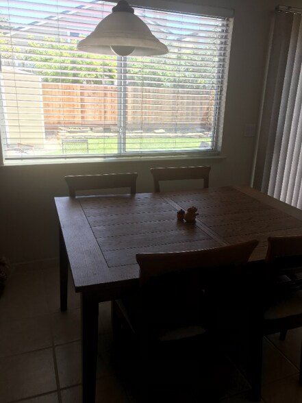 Building Photo - 8022 Mammoth Dr