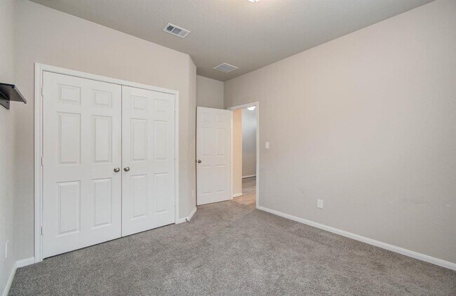 Building Photo - 4603 Bay Vista Dr