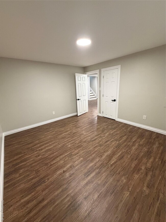 Building Photo - 5 Dewey Rd