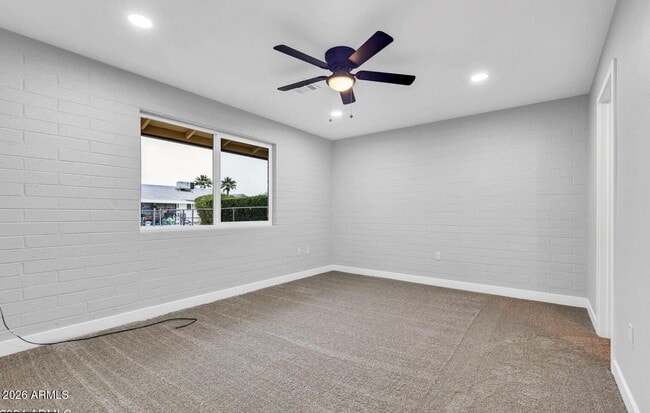 Building Photo - 10602 W Cumberland Dr