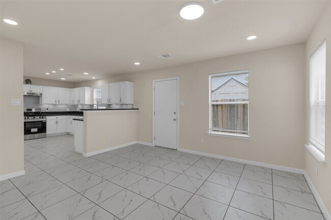 Building Photo - 2818 Piney Lake Ct