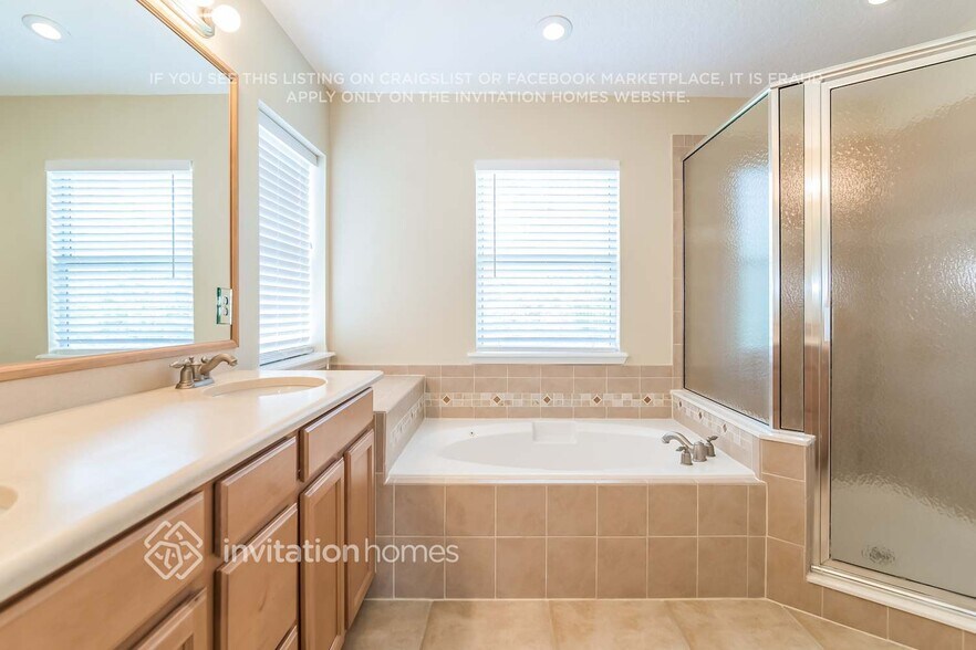 Building Photo - 5698 Alamosa Cir