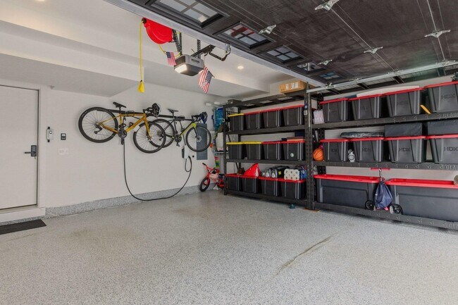 Building Photo - 50 Cate St