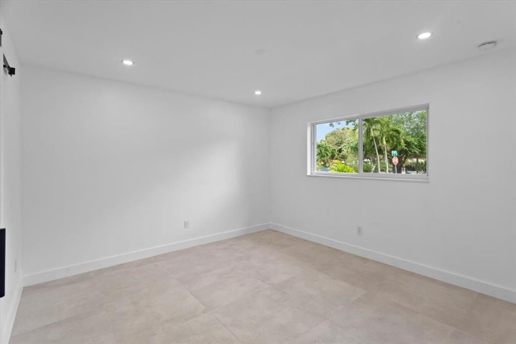 Building Photo - 3260 NW 9th St