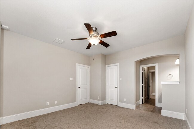 Building Photo - 2720 Church Wood Dr