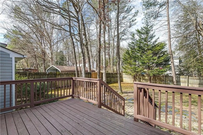 Building Photo - 1624 Mountain Pine Terrace