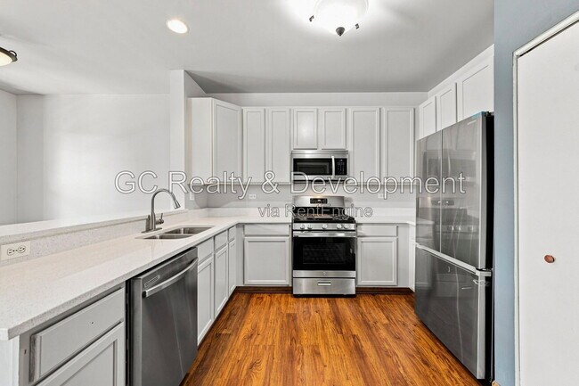 Building Photo - 203 Springbrook Trail S