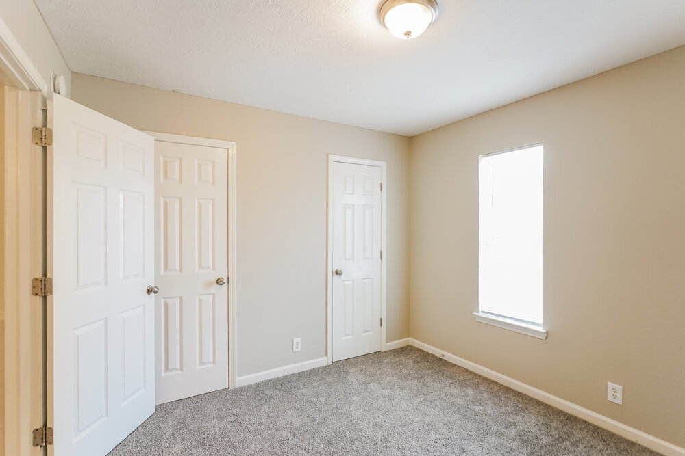 Building Photo - 654 Mable Dr