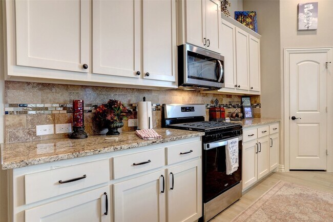 Building Photo - 207 Michael Dr