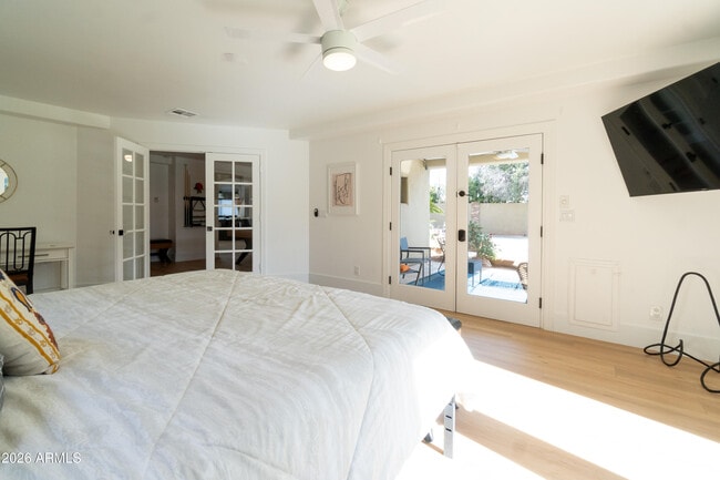 Building Photo - 4451 E Earll Dr