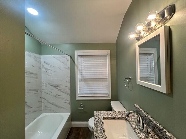 Building Photo - 3 Bedrooms in Parkville MD